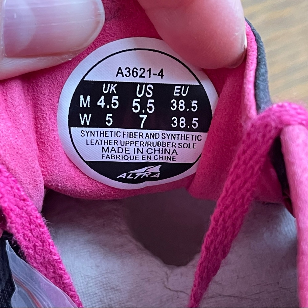 NEW Altra Golden Spikes Trail Running Shoes Lightweight Black Pink A3621-4 NWT - Picture 10 of 10